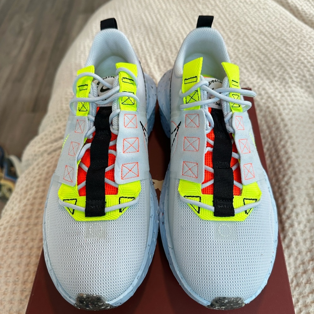 Nike - Women’s Crater || Size 9. 

Never worn.